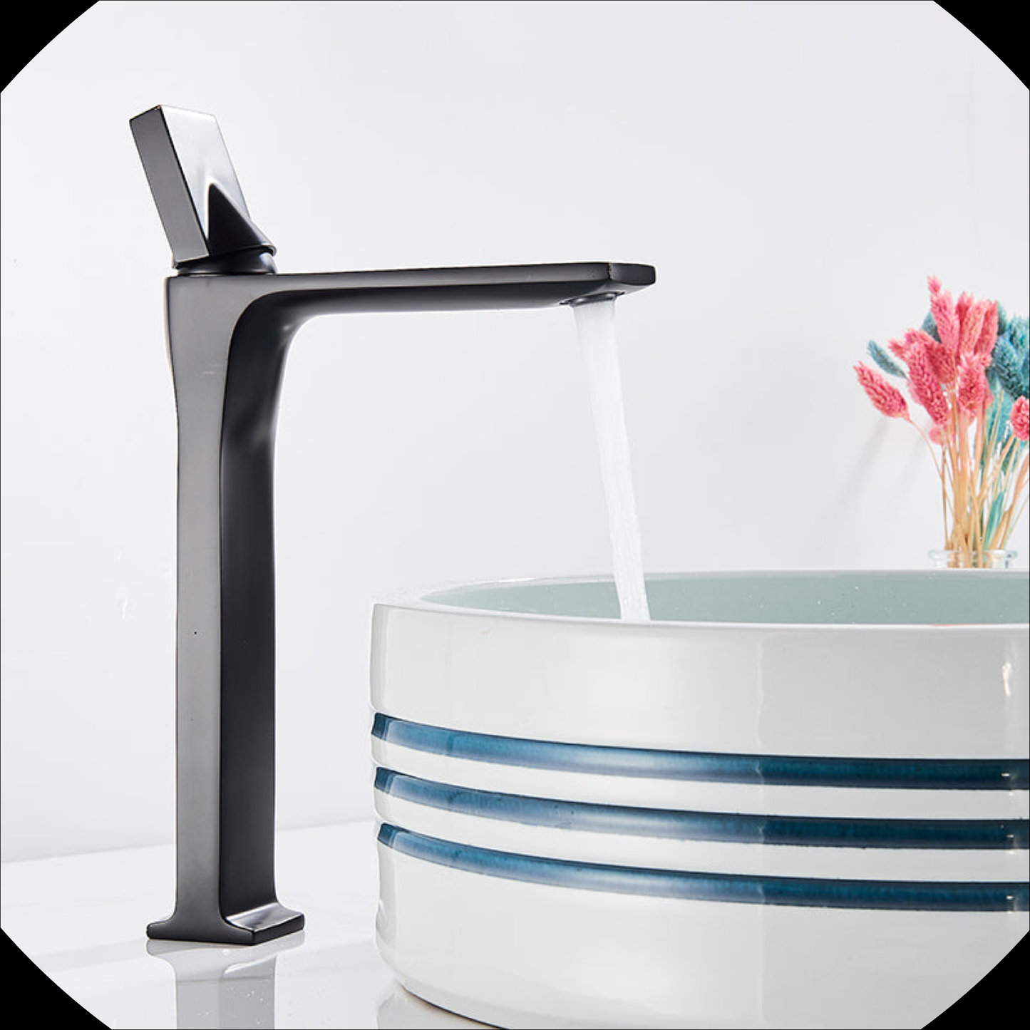 Lateral Mixer Faucet Hot & Cold